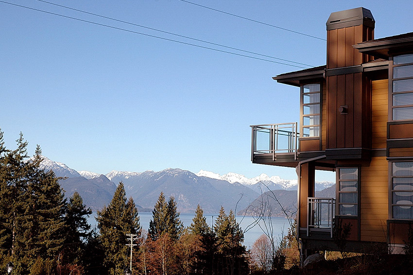 mountain view and top corner of luxury west vancouver townhomes